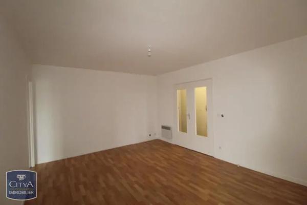 Appartement à louer 2 pièces 45.55m² Chartres (28000)