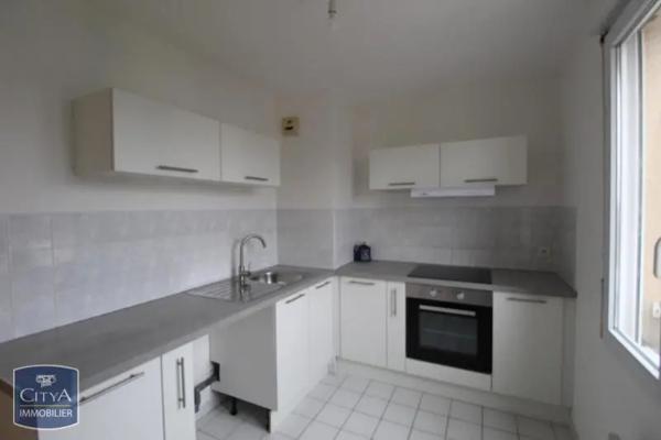 Appartement à louer 2 pièces 45.55m² Chartres (28000)