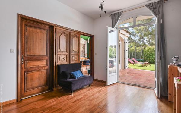 Maison à vendre    7 pièces •  Toulon