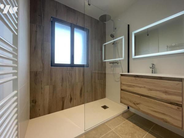 SAINT-PIERRE-QUIBERON  MAISON 3 CH - GARAGE - DPE A - REFAITE A NEUF 