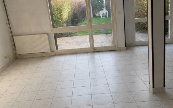 Maison à louer    4 pièces •  Noisy-le-Roi