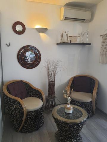 Fonds De Commerce à SAINT-JEAN-D'ANGELY, 17400 - 3 pièces 45m²