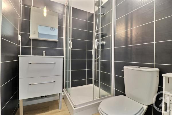 Appartement T4 à vendre  4 pièces - 60 m2 LE POULIGUEN - 44