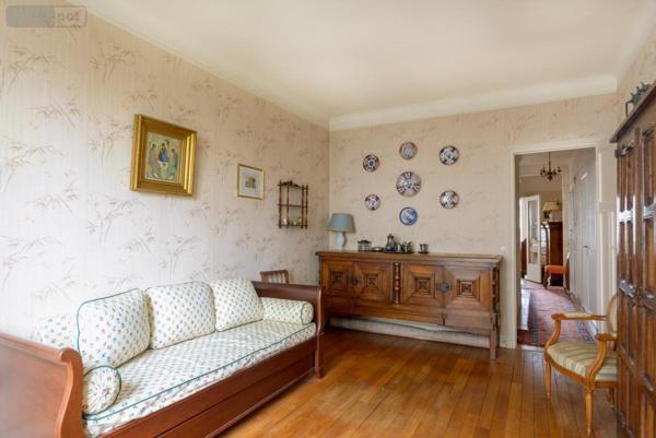 Appartement à vendre à Courbevoie dans les Hauts-de-Seine (92400), ref : 75022-894