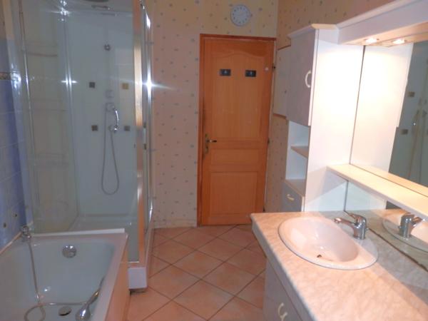 MAISON Picarde avec Pâture et Dépendance à 15mn d'AMIENS Z.I.