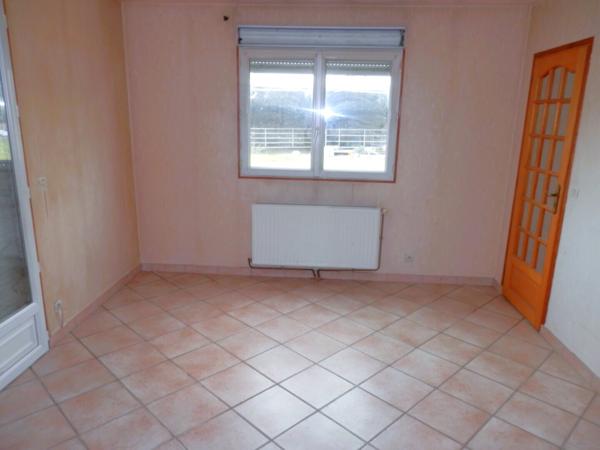 MAISON Picarde avec Pâture et Dépendance à 15mn d'AMIENS Z.I.