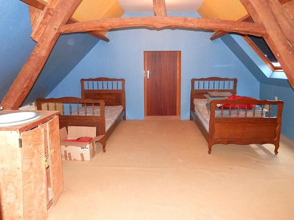 MAISON Picarde avec Pâture et Dépendance à 15mn d'AMIENS Z.I.