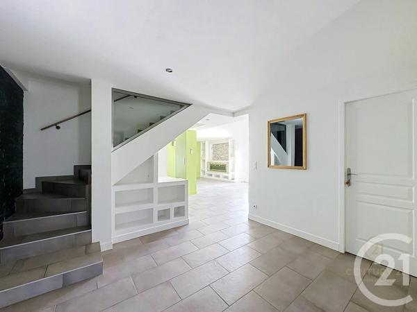 Maison à vendre  7 pièces - 152 m 2   GRIGNY  - 69