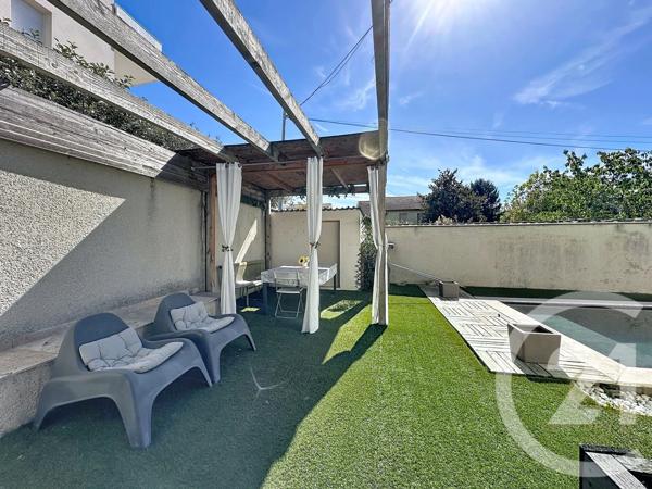Maison à vendre  7 pièces - 152 m 2   GRIGNY  - 69