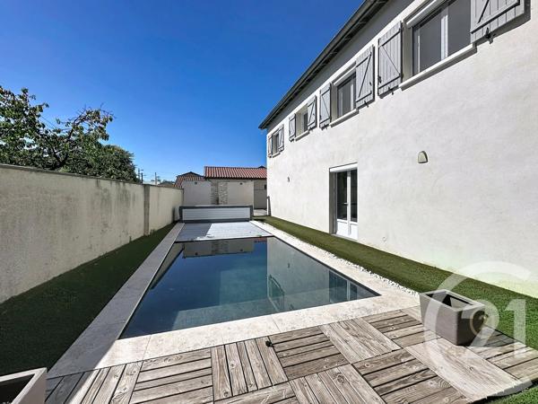 Maison à vendre  7 pièces - 152 m 2   GRIGNY  - 69