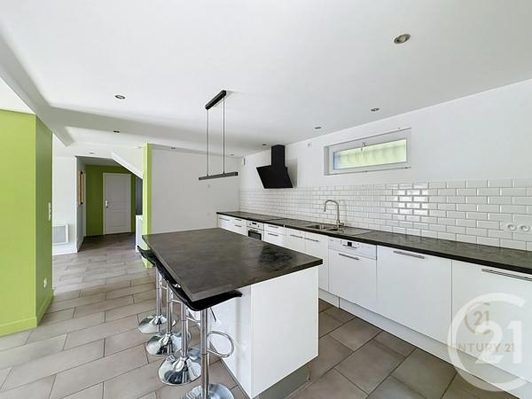 Maison à vendre  7 pièces - 152 m 2   GRIGNY  - 69