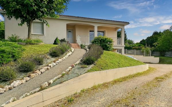 Maison à vendre    4 pièces •  Saint-Astier