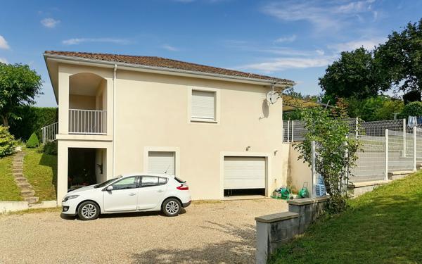 Maison à vendre    4 pièces •  Saint-Astier