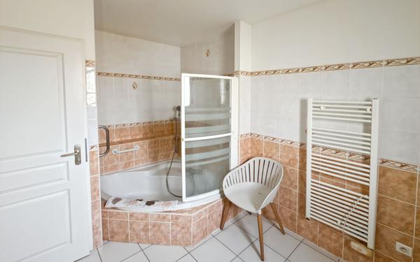 Maison à vendre    4 pièces •  Saint-Astier