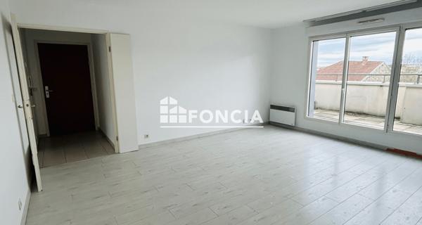 Location Appartement 4 pièces 75.47 m² - Juvisy-sur-orge 91260