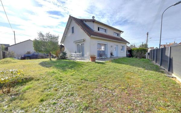 Maison à vendre    5 pièces • 128,30 m2 Roissy-en-Brie