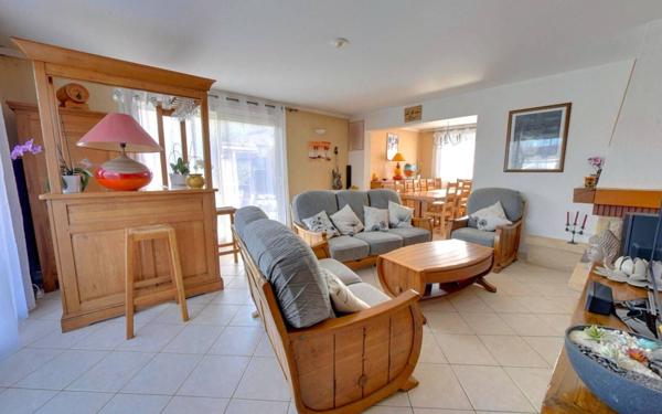 Maison à vendre    5 pièces • 128,30 m2 Roissy-en-Brie