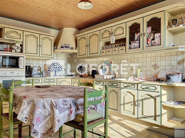 Achat maison près de BRESSUIRE - 5 pièce(s) - 163 m² - 149 240 €
