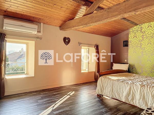 Achat maison près de BRESSUIRE - 5 pièce(s) - 163 m² - 149 240 €