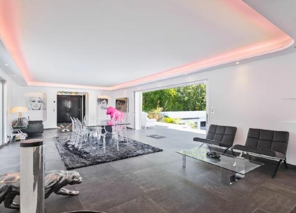 Maison à vendre    6 pièces •  Fréjus