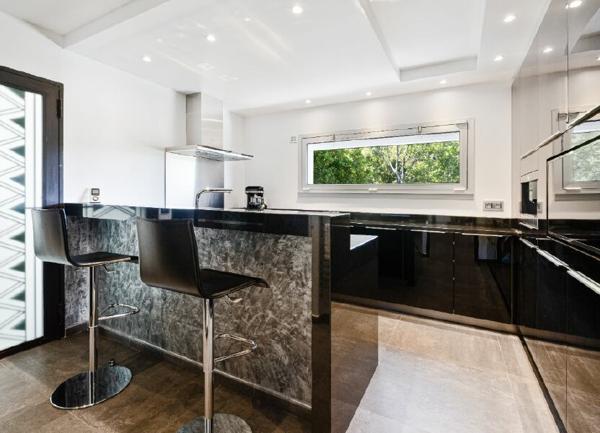 Maison à vendre    6 pièces •  Fréjus