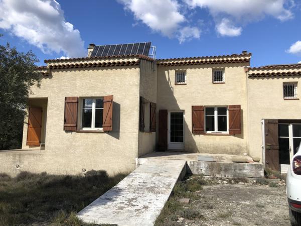Esparron (83560) RARE - MAISON AUTONOME ET ISOLEE . 110 M²/8000 m² a 10' DE RIANS