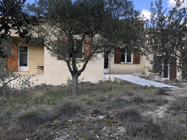 Esparron (83560) RARE - MAISON AUTONOME ET ISOLEE . 110 M²/8000 m² a 10' DE RIANS