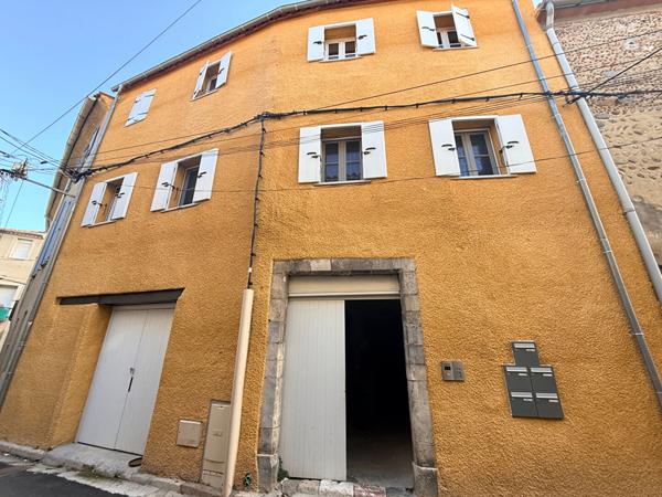 Immeuble - 5 appartements (T2-T4) avec terrasse et 5 box