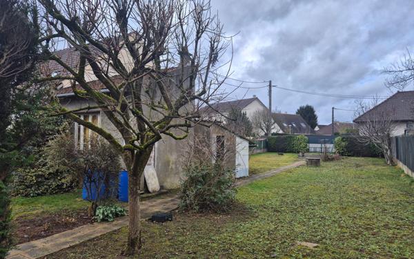 Maison à vendre    2 pièces •  Noiseau