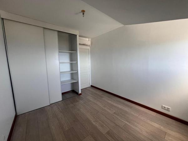 Appartement 4 pièces de 84m² à St leu - le piton st leu