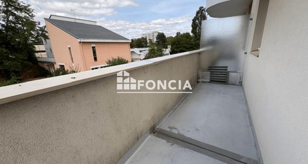 Location Studio 29.31 m² - Cergy 95000