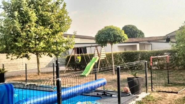 Maison 142m2, piscine , 2 mns de Neuville.