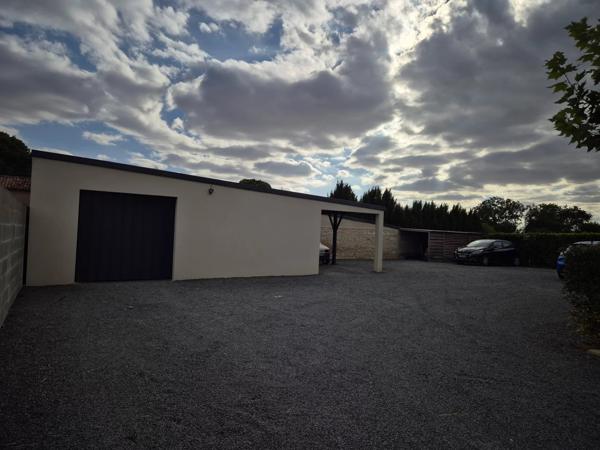 Maison 142m2, piscine , 2 mns de Neuville.
