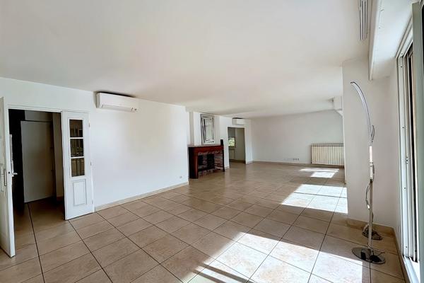 Appartement T4 de 124 m² - Résidence Les Villégiales de la Cigale à Nîmes