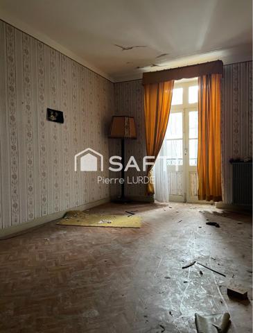 Maison de village à rénover avec garage et jardin