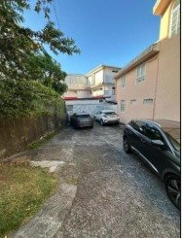 Immeuble à FORT-DE-FRANCE, 97200 - 296m²