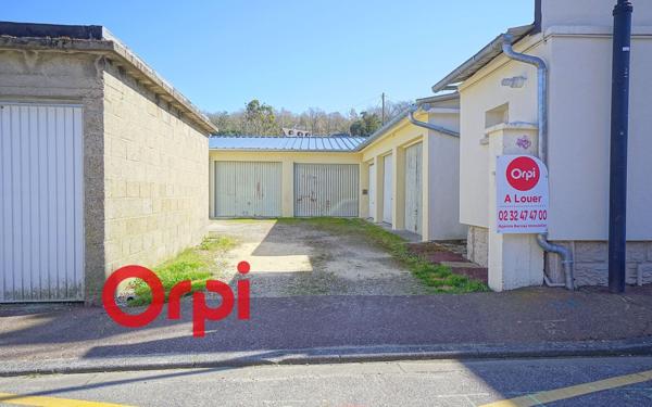 Stationnement à louer    12 m2 Bernay