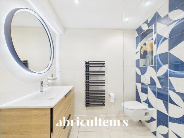 Votre oasis aux Chartrons : appartement avec jardin de 45 m²