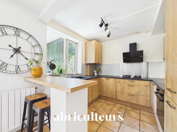 Votre oasis aux Chartrons : appartement avec jardin de 45 m²
