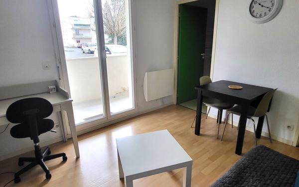 Appartement à louer    1 pièce •  Pessac