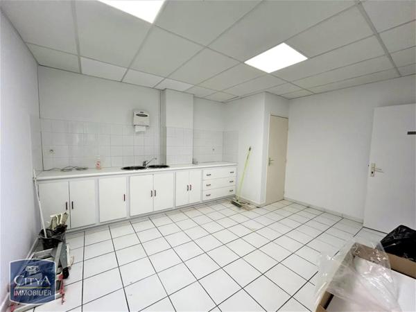 Local professionnel à louer 12.61m²