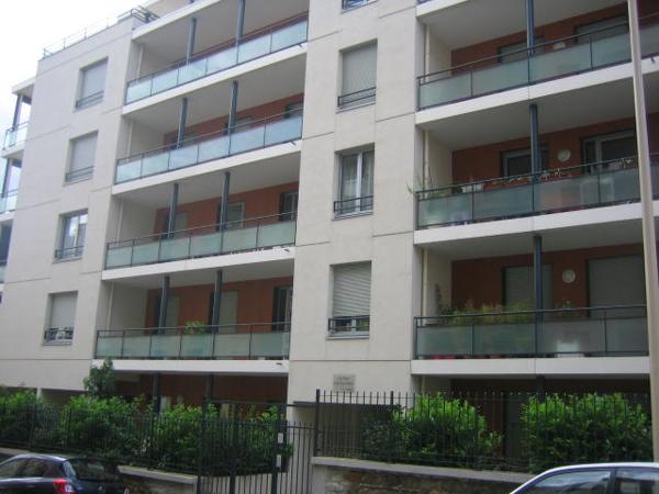 Appartement à louer 2 pièces 59.3m²