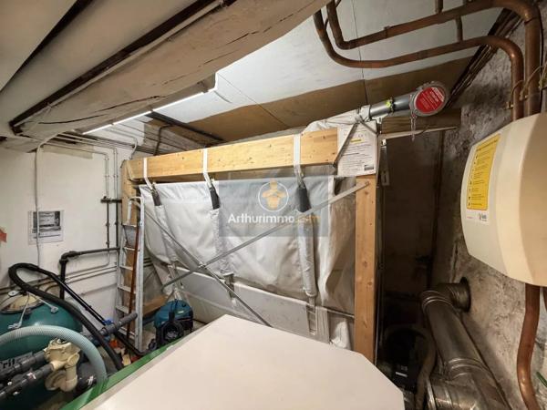 Vente                                                      Maison
                        
                     8 pièces                      280 m2                     à La Ferté-sous-Jouarre