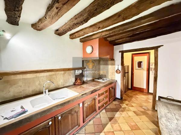 Vente                                                      Maison
                        
                     8 pièces                      280 m2                     à La Ferté-sous-Jouarre