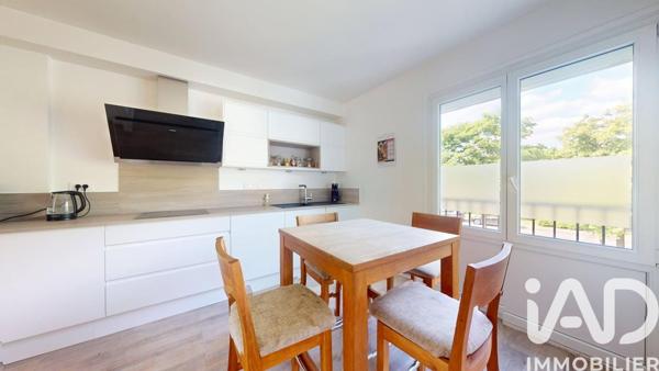 Maison à vendre 6 pièces 108 m² Élancourt