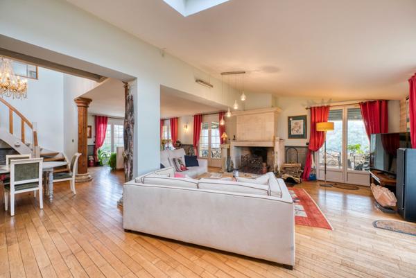 Propriété d’exception en bord de mer, au cœur d’un environnement naturel préservé