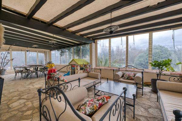 Propriété d’exception en bord de mer, au cœur d’un environnement naturel préservé