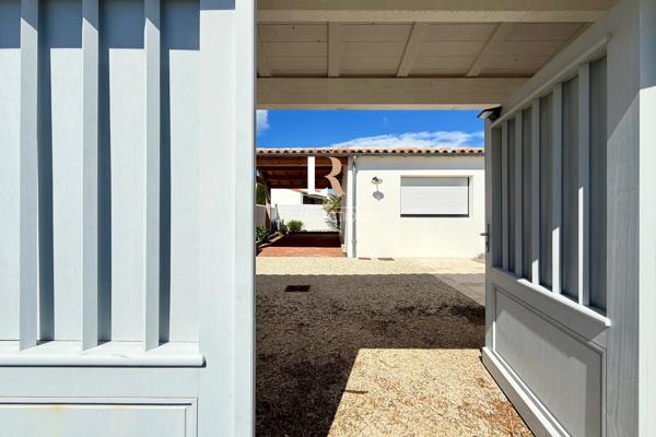 Saint-Martin-de-Ré (17410) St Martin - Maison rétaise à 700m de la plage