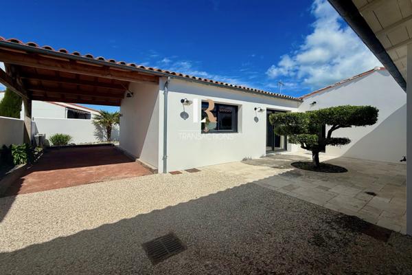 Saint-Martin-de-Ré (17410) St Martin - Maison rétaise à 700m de la plage