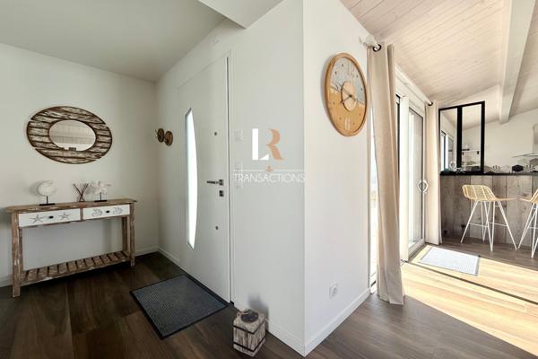 Saint-Martin-de-Ré (17410) St Martin - Maison rétaise à 700m de la plage